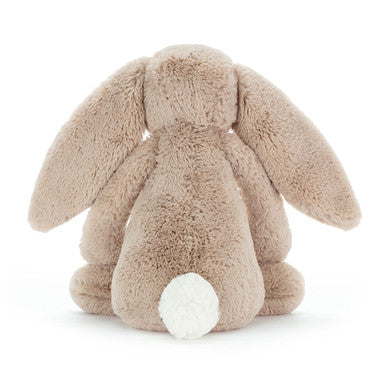 Lapin beige timide