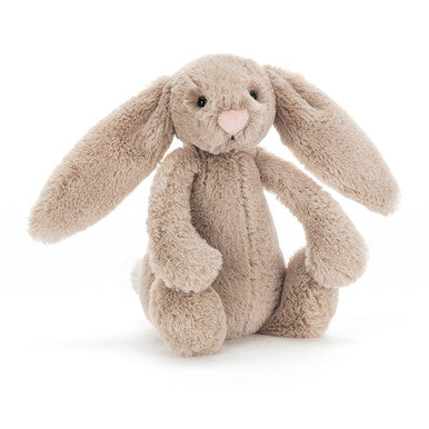 Lapin beige timide