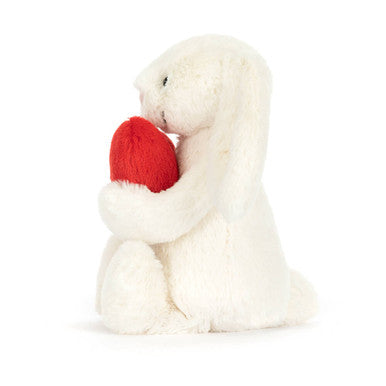 Lapin timide coeur d'amour rouge
