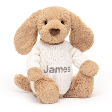 Chiot timide au caramel avec pull crème personnalisé