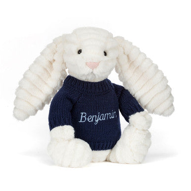 Bashful Luxe Bunny Nimbus avec pull bleu marine personnalisé